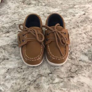 Crown&Ivy toddler tan boat shoe.